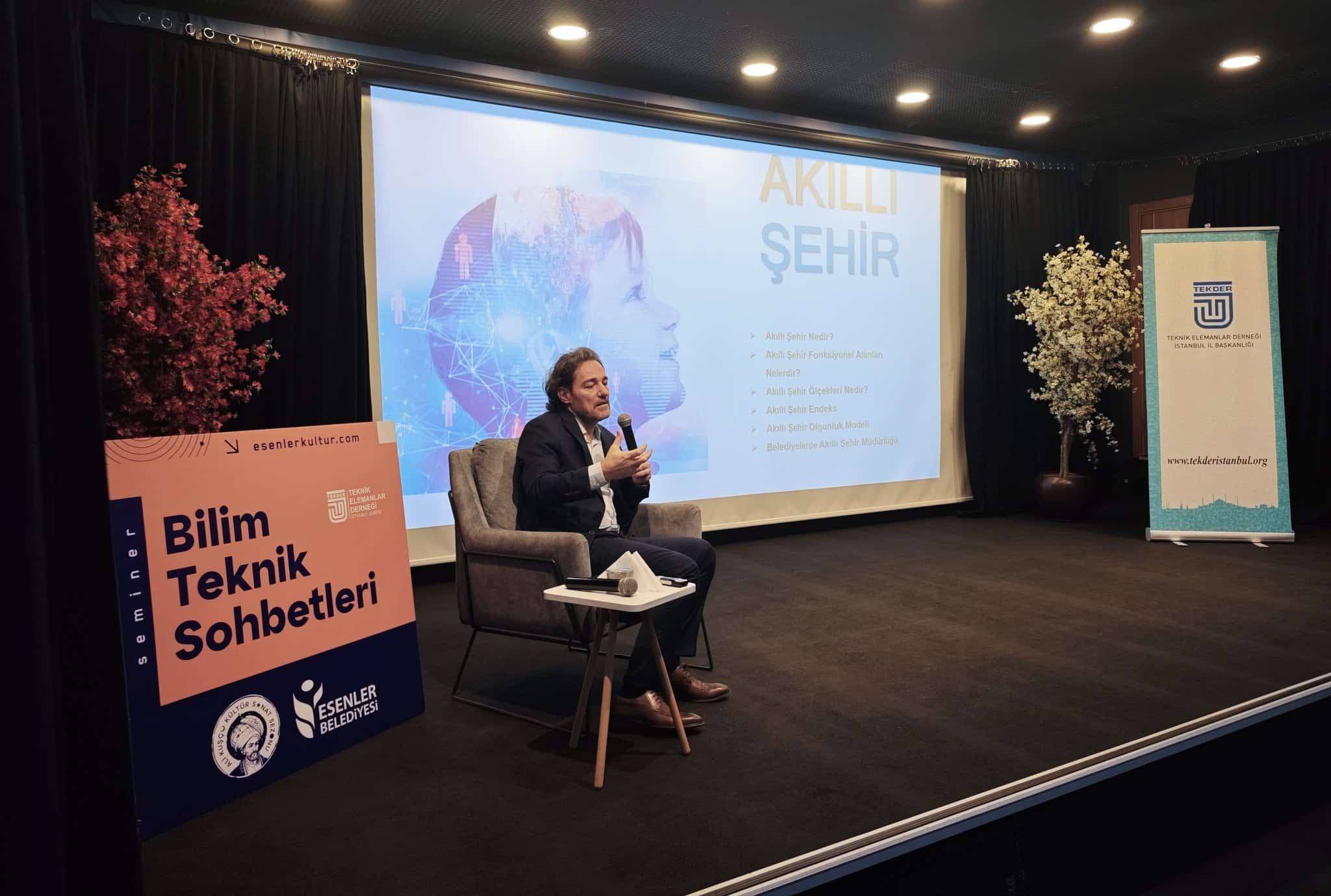 Dr. Fatih Kafalı’nın sunumlarıyla “Akıllı Şehir Uygulamaları” seminerimiz gerçekleştirilmiştir.